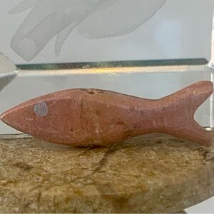 Zuni Carved Fish Fetish Bead Drilled Stone Native American Animal Carving VTG 1"